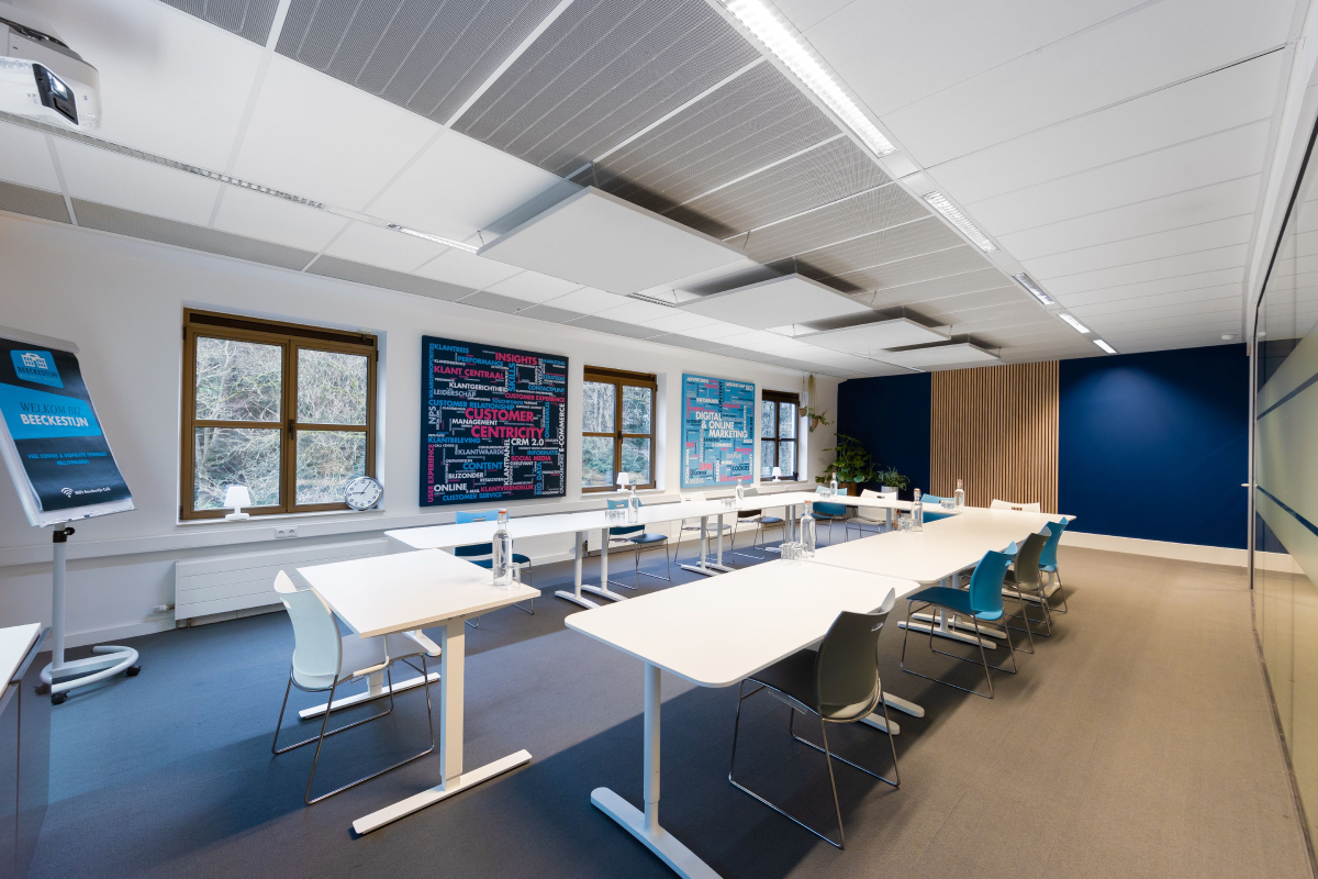 A meeting room in Beeckestijn Business School