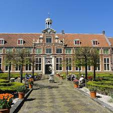 Dit is het Frans Hals Museum in Haarlem