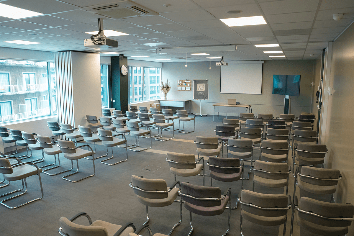 Una sala de reuniones en LaVie Meeting Center