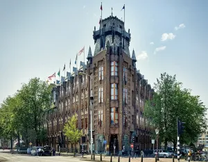 Amrâth-Grand-Hotel-Amsterdam-Außenansicht