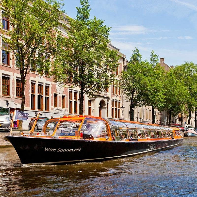 El crucero por los canales de Ámsterdam