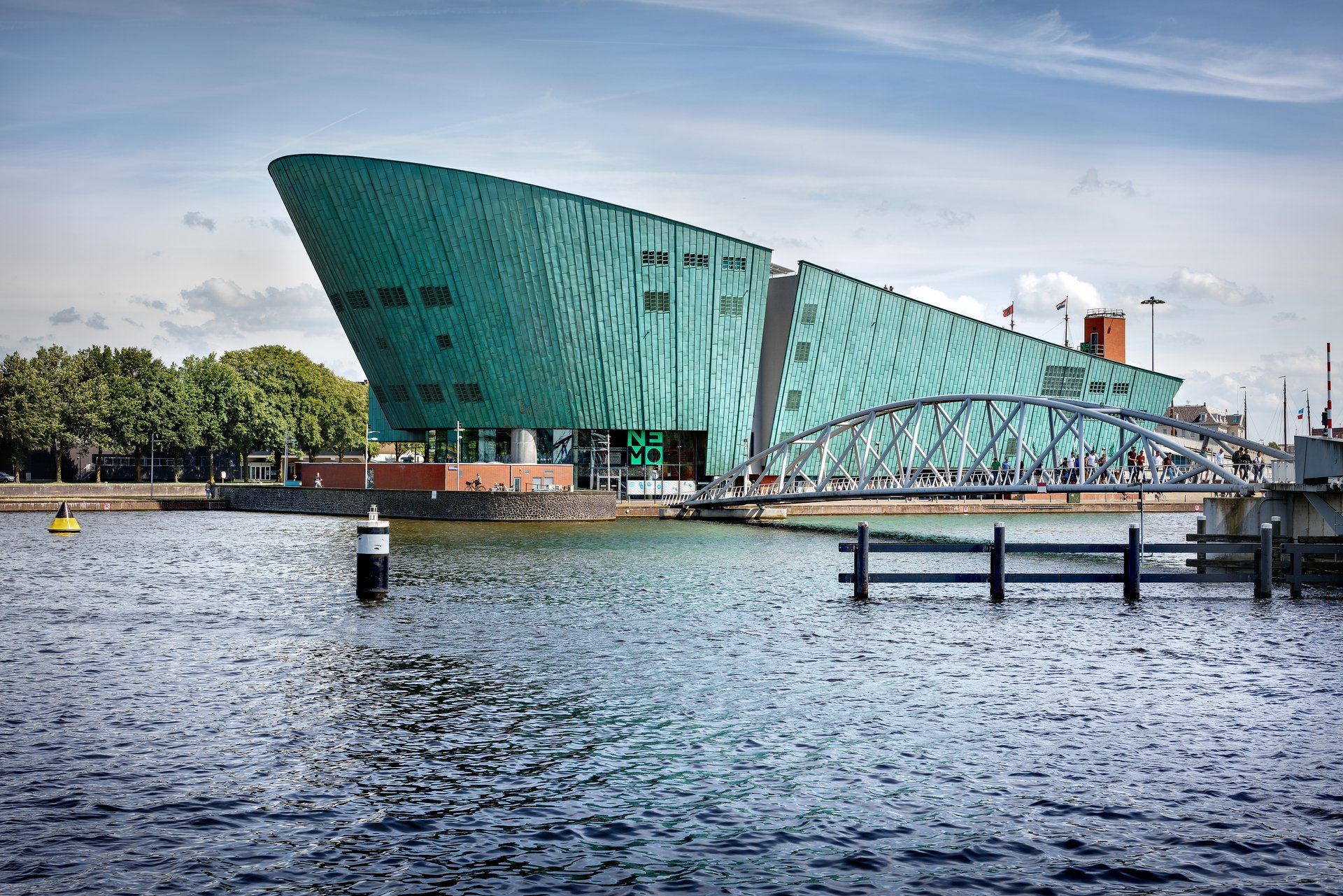 Het Nemo science museum in Amsterdam