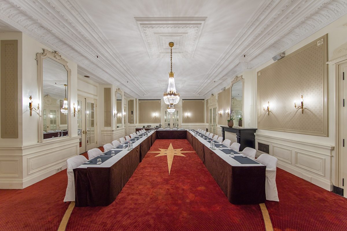 El Salón de los Espejos en el Grand Hotel Amrâth Kurhaus